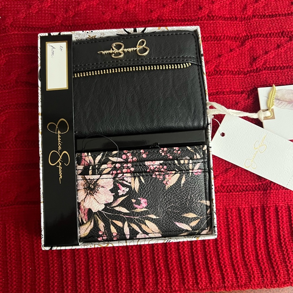 NWT Jessica Simpson Wallet Set